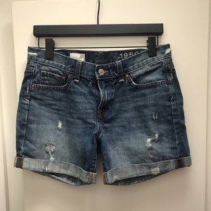 Gap shorts